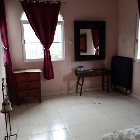 En Planta Alta A Pie De Avenida Apartment Cozumel Exterior foto