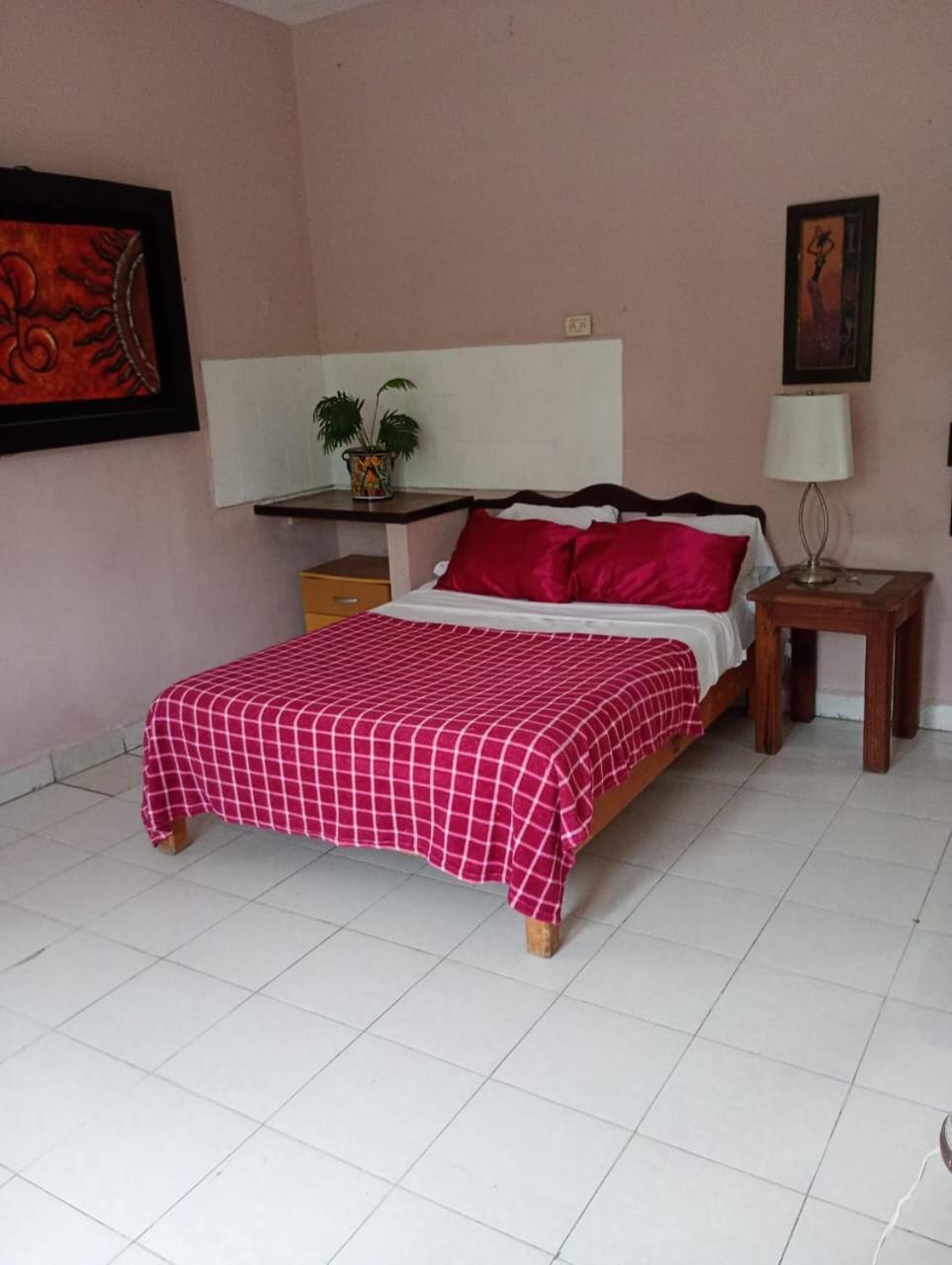 En Planta Alta A Pie De Avenida Apartment Cozumel Exterior foto